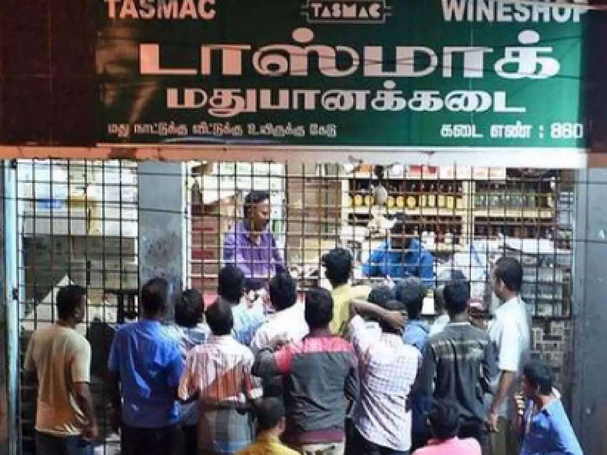 தமிழ்நாட்டில டாஸ்மாக் கடைகள் இயங்கும் நேரம் மாற்றம் ஏன்..? புதிய தகவல்கள்