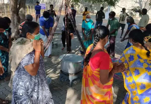 கோவை கொடிசியாவில் பொங்கல்.. கும்மியடித்து கொண்டாடிய கொரோனா நோயாளிகள்..!