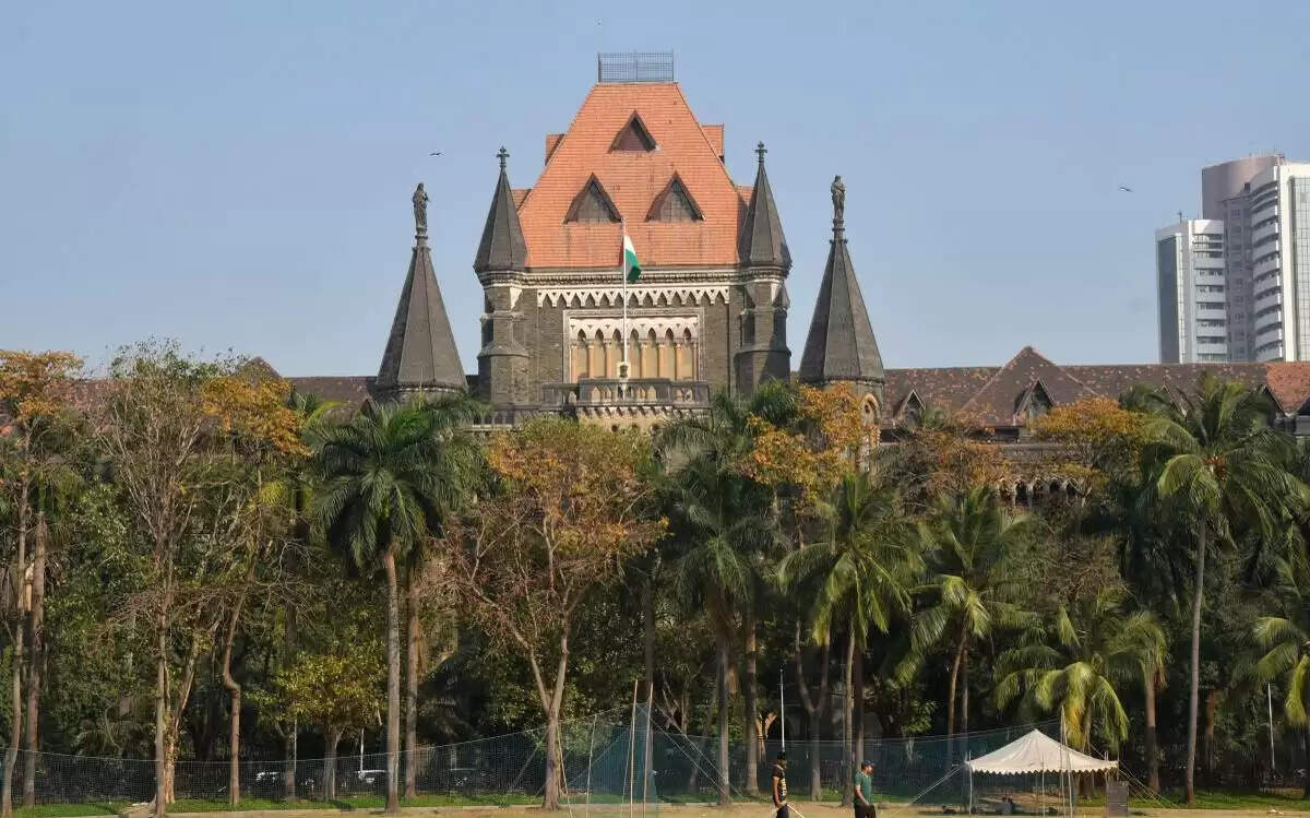 திருமணமான பெண்களுக்குக் காதல் கடிதம் கொடுக்கலாமா?- நீதிமன்றம் பரபரப்பு தீர்ப்பு !!