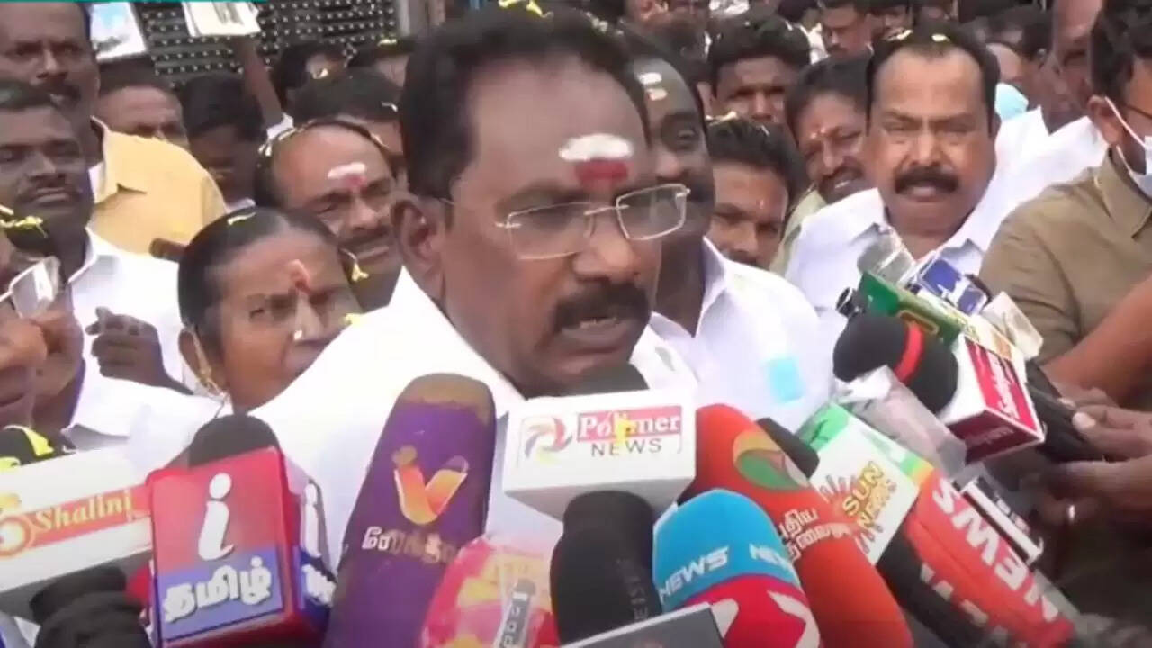 திமுக இந்த தேர்தலில் வென்றதற்கு பணபலம், அதிகார பலம் தான் காரணம் - செல்லூர் ராஜூ.!!