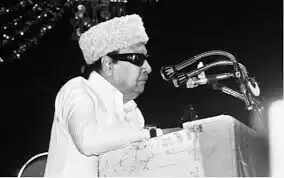 அதிமுகவில் ஒற்றை தலைமை.. எம்ஜிஆர் உயிலில் கூறி இருப்பது என்ன..?