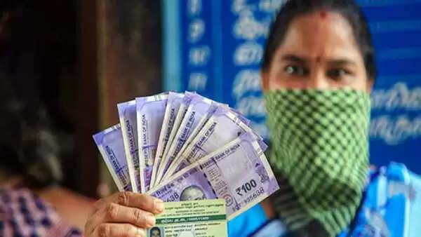 குடும்ப தலைவிகளுக்கு மாதம் 1000 ரூபாய்.. வெளியானது புதிய தகவல்..! குடும்ப தலைவிகளுக்கு மாதம் 1000 ரூபாய்.. வெளியானது புதிய தகவல்..!