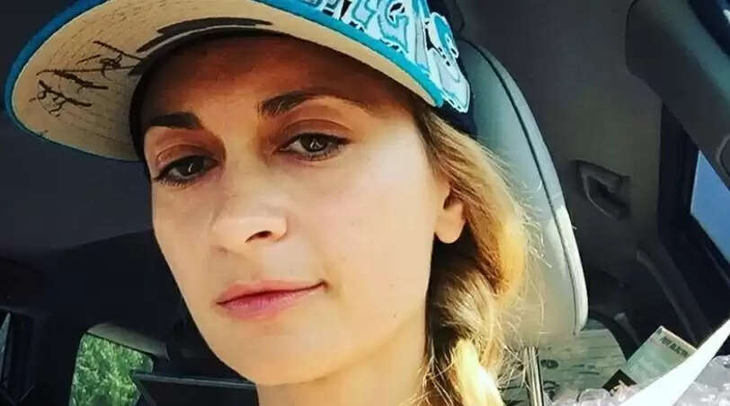 படப்பிடிப்பில் விபரீதம்.. நடிகர் சுட்டதில் பெண் ஒளிப்பதிவாளர் உயிரிழப்பு !!