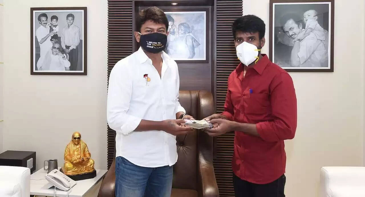 கொரோனா நிவாரண நிதிக்கு ரூ.10.25 லட்சம் வழங்கிய சூரி..! அது ஏன் 10.25 லட்சம் தெரியுமா ?