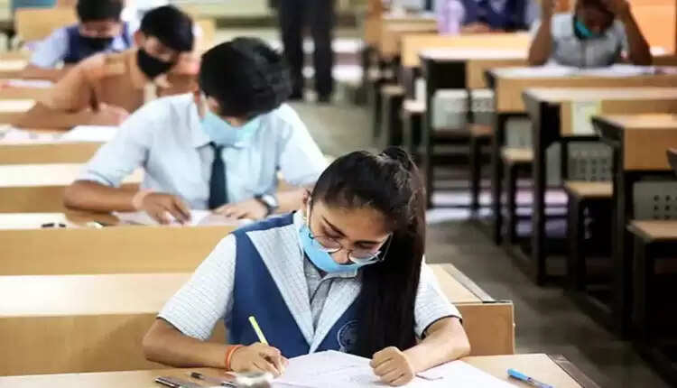 கட்டுப்பாட்டை மீறும் கொரோனா; தேர்வை நிறுத்தி வைக்க கோர்ட் உத்தரவு..!