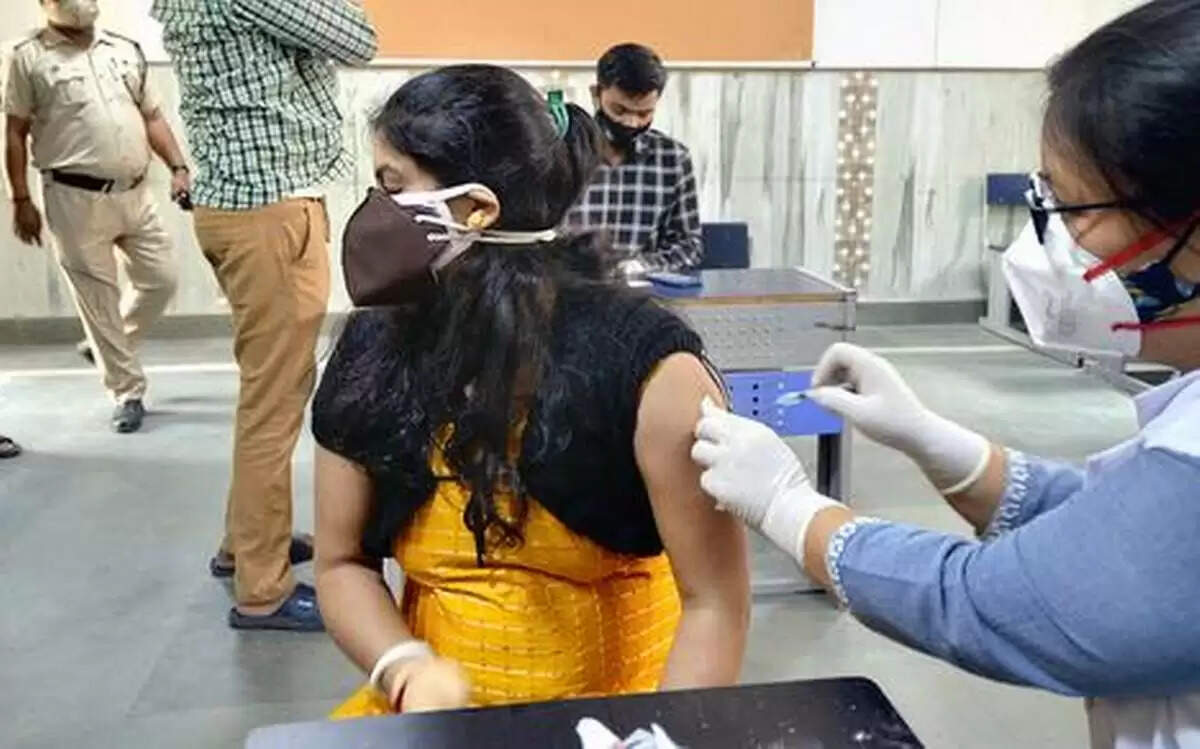 வீடுவீடாக சென்று கொரோனா தடுப்பூசி செலுத்தும் பணிகள் விரைவில் துவங்கப்படும் !!