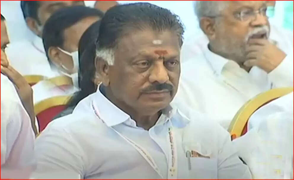 #BREAKING:-பொதுக்குழுவில் அவமானம்.. செய்தியாளர்களை சந்திக்கிறார் ஓபிஎஸ்..!