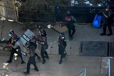 இந்தியாவுக்குள் மியான்மர் போலீஸ்! எல்லையில் பதற்றம்!