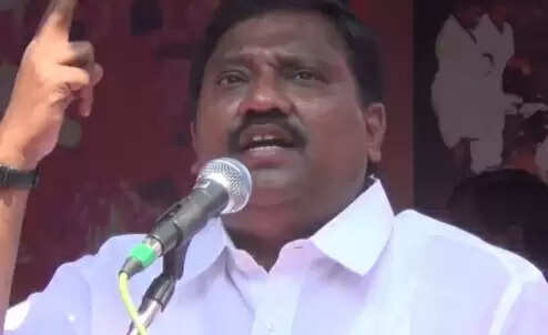 பெட்ரோல் குண்டு வீச்சு சம்பவத்தில் திமுகவின் பங்கு இருக்கிறது- பாஜக குற்றச்சாட்டு !!