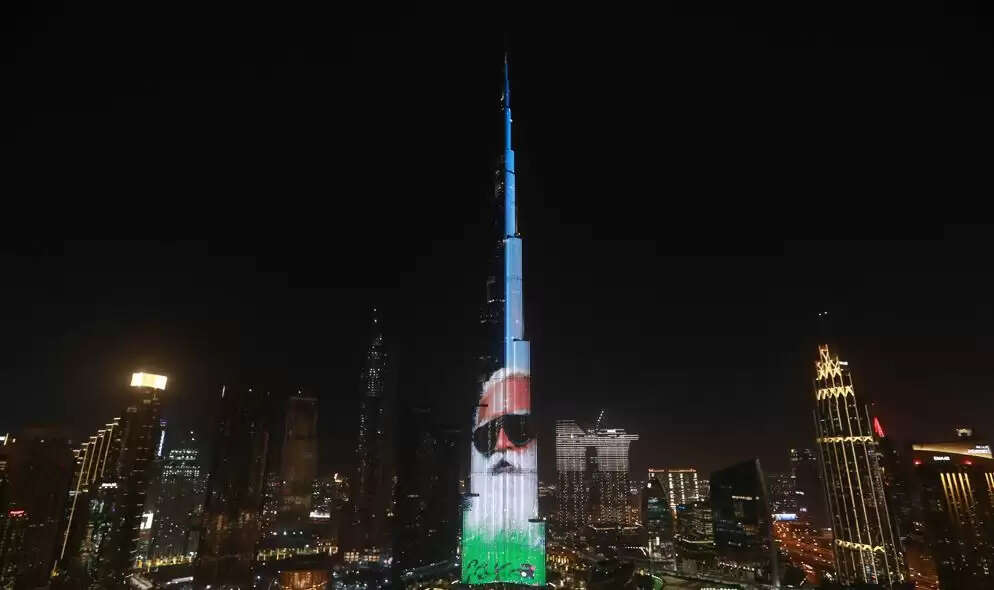 மண் காப்போம் இயக்கத்திற்கு ஆதரவாக ‘புர்ஜ் கலிஃபாவில்’ லேசர் ஷோ..!!