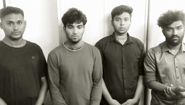 பள்ளி மாணவியை ஏமாற்றி கூட்டு பாலியல் பலாத்காரம்.. மருத்துவ மாணவர், துணை நடிகர், பேராசிரியர் என 4 பேர் கைது !!
