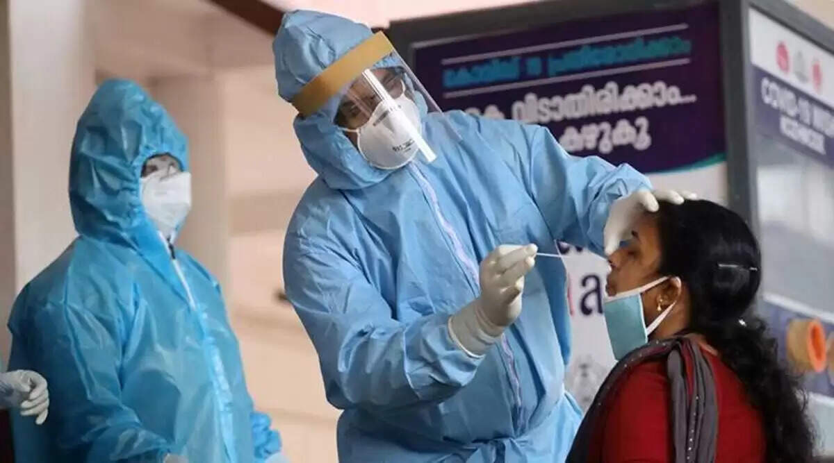 பள்ளிகள் திறப்பால் கொரோனா அதிகரிக்க வாய்ப்பு.. சுகாதாரத்துறை அமைச்சர் எச்சரிக்கை..!