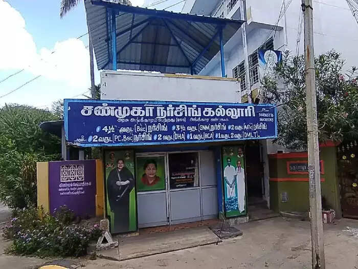 மாணவிக்கு பாலியல் தொல்லை கொடுத்த கல்லூரி முதல்வர்; உடந்தையாக இருந்த விடுதி வார்டன் மற்றும் சமையல்காரி..!!