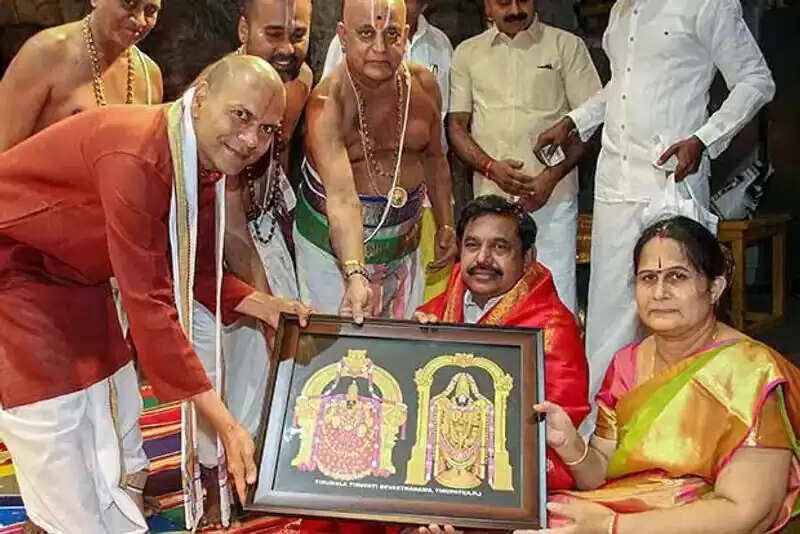 #BREAKING:- எடப்பாடி பழனிசாமி மனைவிக்கு கொரோனா..!