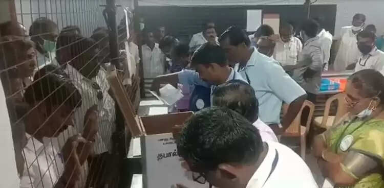 பணகுடி பேரூராட்சியில் குலுக்கல் முறையில் வென்ற பாஜக வேட்பாளர்..!!