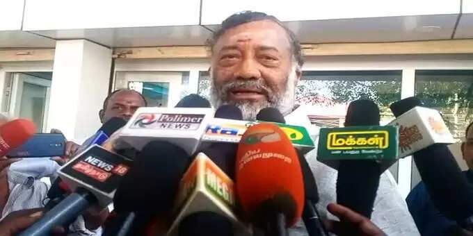 அதிமுகவில் இருந்து நீக்கப்பட்ட ஓபிஎஸ் சகோதரர் ராஜா..!! அதிமுகவில் இருந்து நீக்கப்பட்ட ஓபிஎஸ் சகோதரர் ராஜா..!!