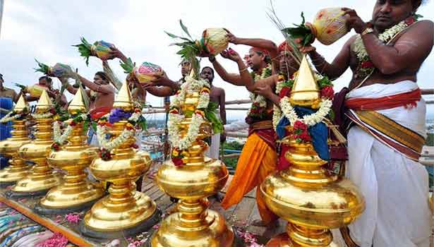 தமிழகத்தில் 12 கோவில்களில் இந்த மாதம் கும்பாபிஷேகம்..!
