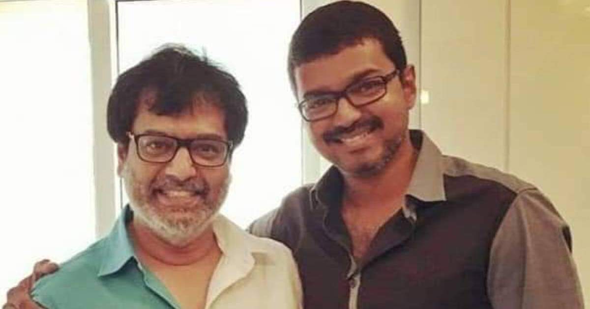 விவேக்கின் குடும்பத்தினரை நேரில் சந்தித்து ஆறுதல் கூறிய நடிகர் விஜய்!!