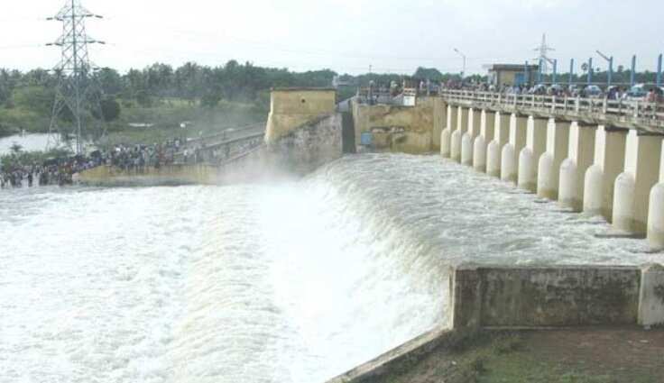 தொடரும் மழை.. செம்பரம்பாக்கம் ஏரியின் கரையோர மக்களே.. எச்சரிக்கை !!