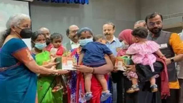 பாலூட்டும் தாய்மார்களுக்கு இலவச பசும்பால்..!!