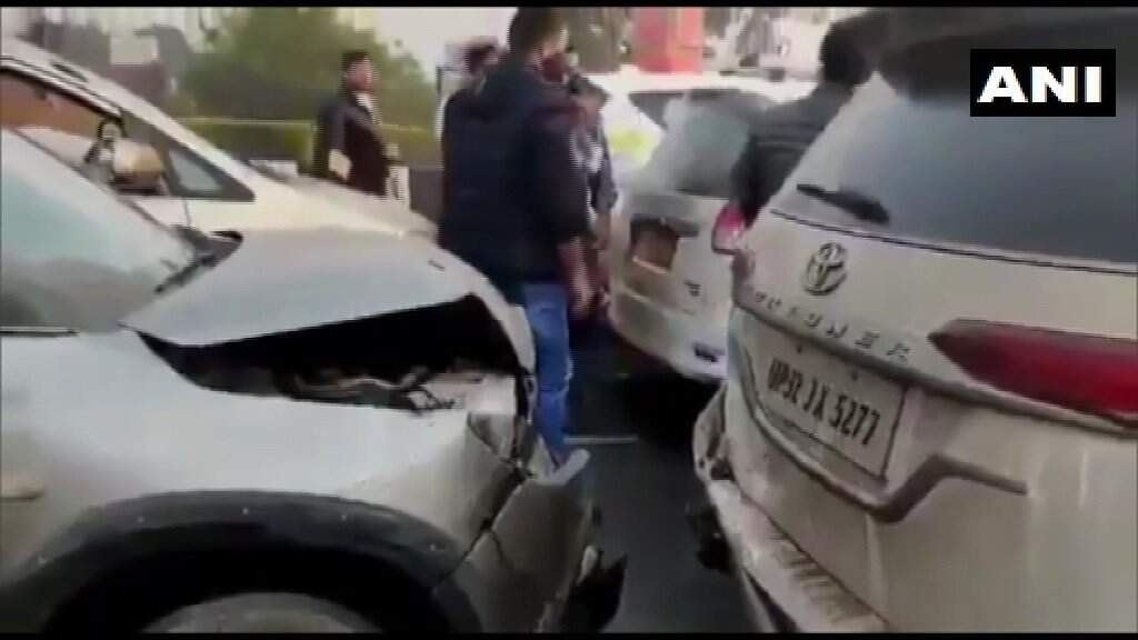 #Big Breaking : பிரியங்கா காந்தியுடன் சென்ற வாகனங்கள் ஒன்றுடன் ஒன்று மோதி விபத்து!