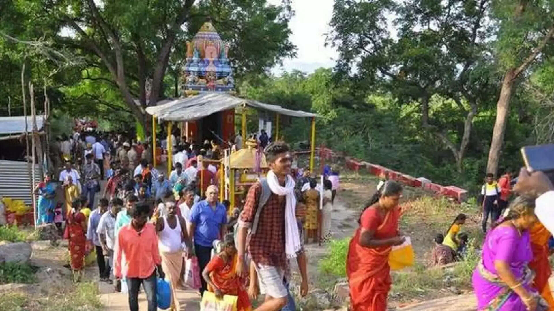 பக்தர்களுக்கு குட் நியூஸ்.. இந்த கோவிலுக்கு செல்ல 4 நாட்கள் அனுமதி..!