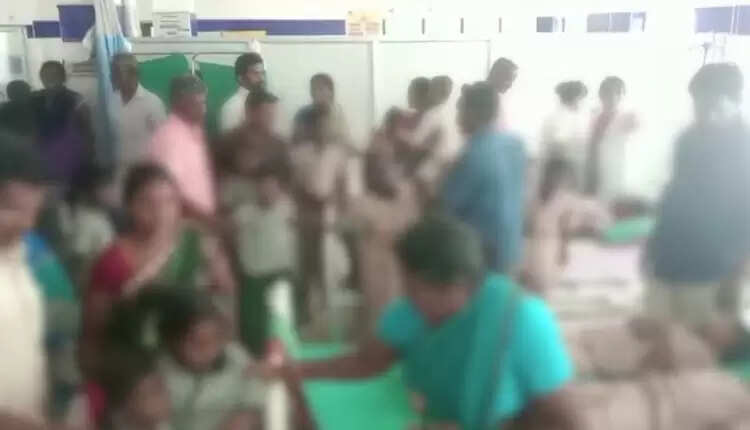 உளுந்தூர்பேட்டை அருகே பரபரப்பு..!! 40-க்கும் மேற்பட்ட மாணவர்களுக்கு வாந்தி மயக்கம்!!