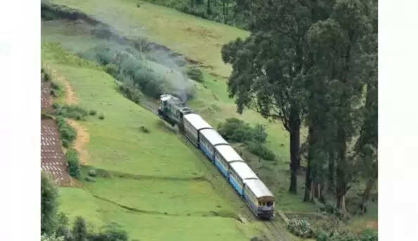 மலை ரயில் சேவை டிச.21 வரை ரத்து.. காரணம் இதுதான்.. சுற்றுலா பயணிகள் ஷாக் ! மலை ரயில் சேவை டிச.21 வரை ரத்து.. காரணம் இதுதான்.. சுற்றுலா பயணிகள் ஷாக் !