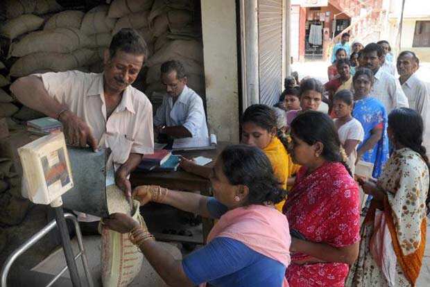குடும்ப அட்டைதாரர்களுக்கு மகிழ்ச்சியான செய்தி!! குடும்ப அட்டைதாரர்களுக்கு மகிழ்ச்சியான செய்தி!!