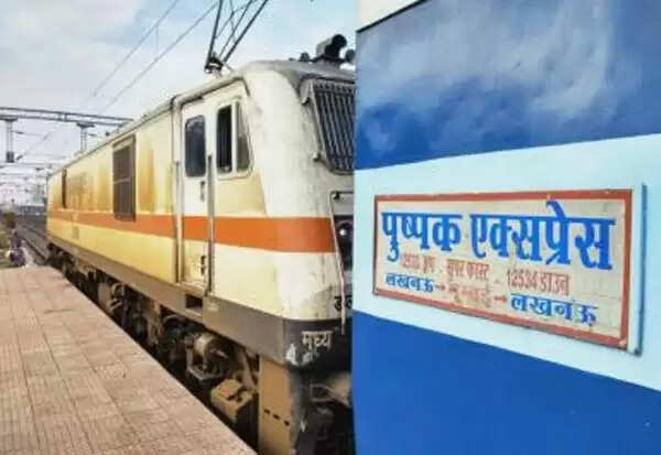 ஓடும் ரயிலில் அதிர்ச்சி..! பெண் கூட்டு பலாத்காரம் - 4 பேர் கைது..!