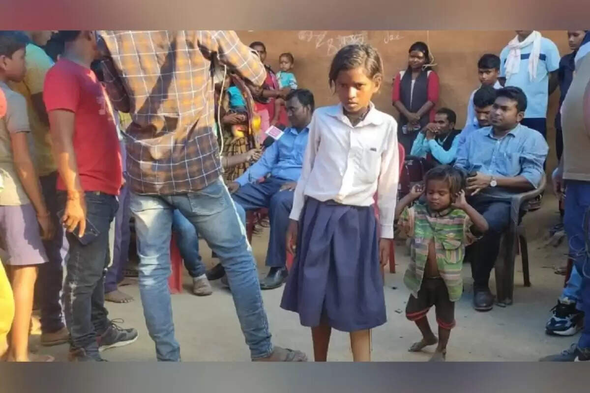 சூப்பர்! பள்ளிக்கு குதித்து குதித்து சென்ற சிறுமிக்கு கிடைத்தது செயற்கை கால்!!