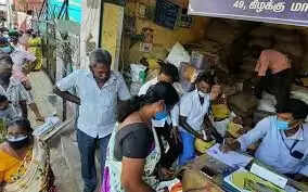 ரேஷன் கடை நேரம் மாற்றம்.. உங்கள் பகுதியில் எப்போ கடை திறக்கும் தெரியுமா..? ரேஷன் கடை நேரம் மாற்றம்.. உங்கள் பகுதியில் எப்போ கடை திறக்கும் தெரியுமா..?