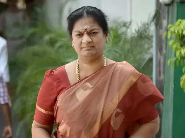 ‘புஷ்பா என்றால் பிளவர் இல்லை பயர்’ - சசிகலா புஷ்பா பேச்சு!!