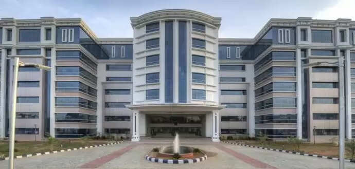 தூத்துக்குடி மருத்துவக்கல்லூரி அடுத்து சென்னை மருத்துவக்கல்லூரி மாணவர்கள் 11 பேருக்கு கொரோனா!!