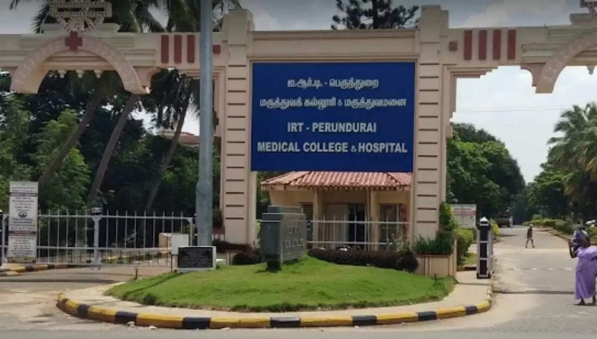 பெருந்துறை அருகே சோகம்.. நண்பர்களின் உயிரை குடித்தது மின்சாரம்..!
