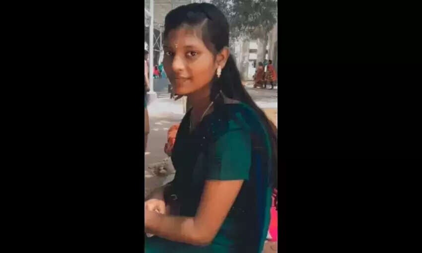 ஆசிரியை திட்டியதால் வேதனை.. 9-ம் வகுப்பு மாணவி தற்கொலை..!