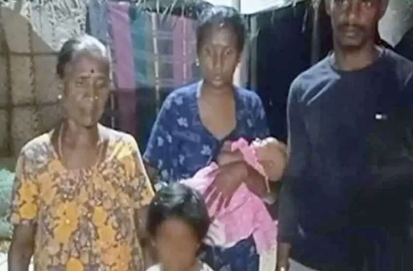 BREAKING: கைக்குழந்தையுடன் ஆபத்தான பயணம் மூலம் தமிழகம் வந்த இலங்கை தமிழர்கள் !!