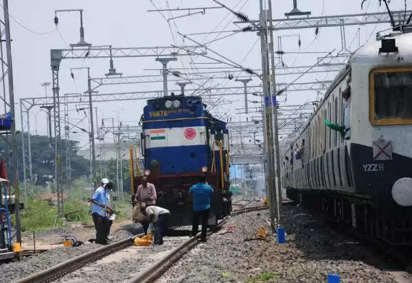 பயணிகளுக்கு குட் நியூஸ்.. தாம்பரம் - செங்கல்பட்டு 3வது ரயில் பாதை வரும் 26ல் தொடக்கம்..!