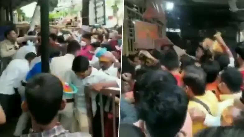 உஜ்ஜெயினி மகாகலேஷ்வர் சிவன் கோயில் கூட்ட நெரிசலில்; பலர் காயம்