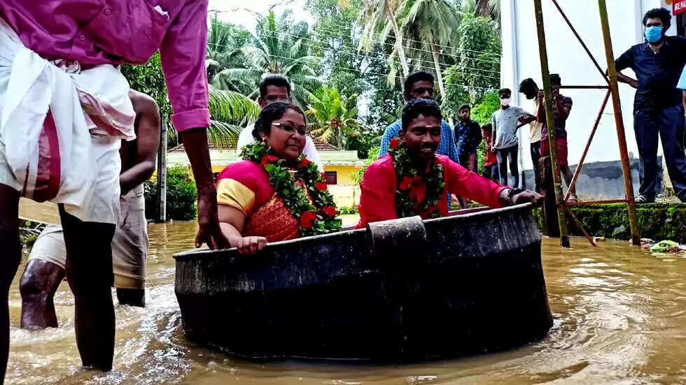 திருமணம் செய்ய என்னமா யோசிச்சிருக்காங்க பாருங்க ..!!
