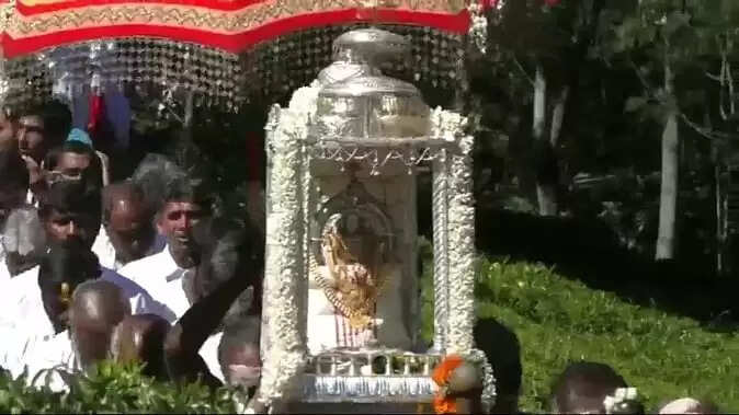 பள்ளி, கல்லூரிகளுக்கு நாளை (22ம் தேதி) விடுமுறை.. மாவட்ட கலெக்டர் அறிவிப்பு..!