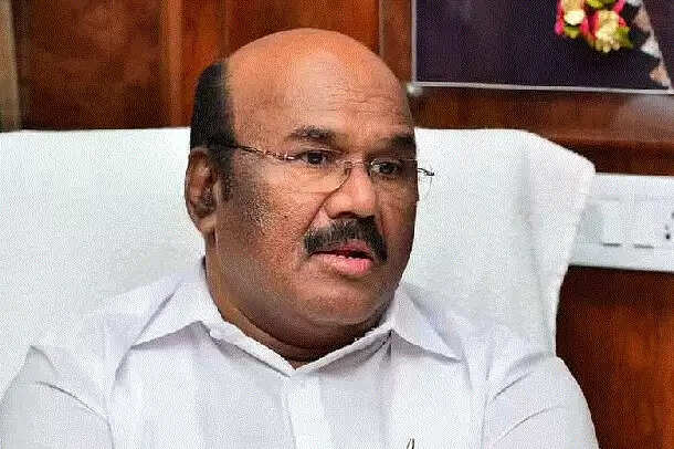 திருச்சியில் தங்கி.. மாஜி அமைச்சர் ஜெயகுமாருக்கு நிபந்தனை ஜாமீன்..! திருச்சியில் தங்கி.. மாஜி அமைச்சர் ஜெயகுமாருக்கு நிபந்தனை ஜாமீன்..!