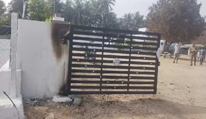 admk bomb