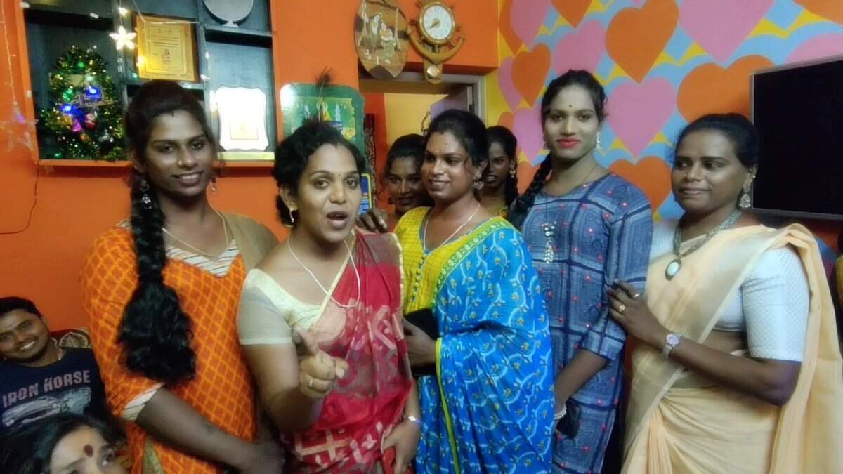 திருநங்கைகள் சந்திக்கும் பிரச்சினைகளை தீர்வு காண தனி பிரிவு !!