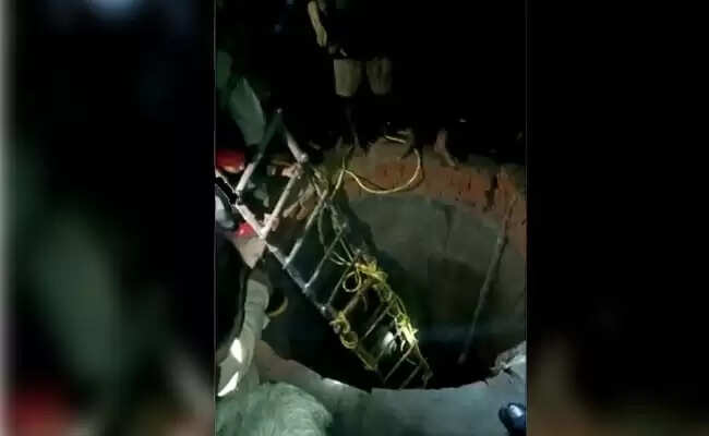 திருமண நிகழ்ச்சியில் சோகம்.. கிணற்றுக்குள் விழுந்து 13 பேர் பலி..!