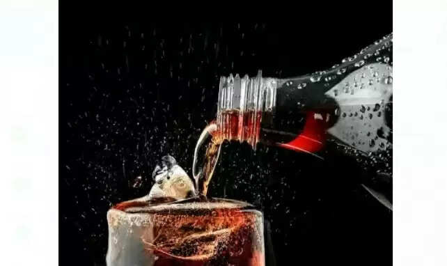 கோகோ-கோலா குடித்த நபர் திடீரென உயிரிழப்பு- அதிர்ச்சி சம்பவம் !!