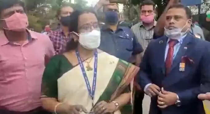 சிக்கும் ரிசர்வ் வங்கி அலுவலர்கள்.. கைதுக்கு தயாராகி வரும் சென்னை காவல்துறை !!