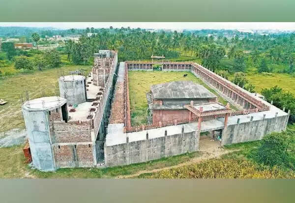 பிரமாண்டமாக தயாராகி வரும் தேசபக்தி கோட்டை!! பிரமாண்டமாக தயாராகி வரும் தேசபக்தி கோட்டை!!