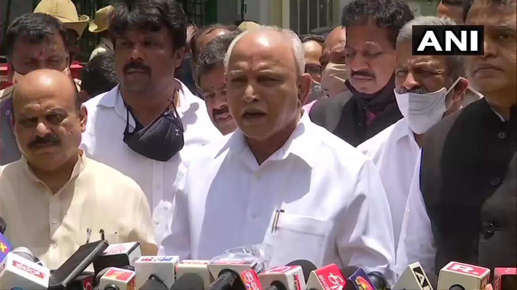 2ஆண்டுகளுக்கு முன் பதவியேற்ற அதே நாளில் ராஜினாமா செய்த எடியூரப்பா..! என்ன காரணம்?