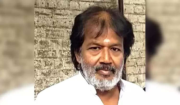 முதல் ரசிகர் மரணம்.. சோகத்தில் ரஜினி..! முதல் ரசிகர் மரணம்.. சோகத்தில் ரஜினி..!
